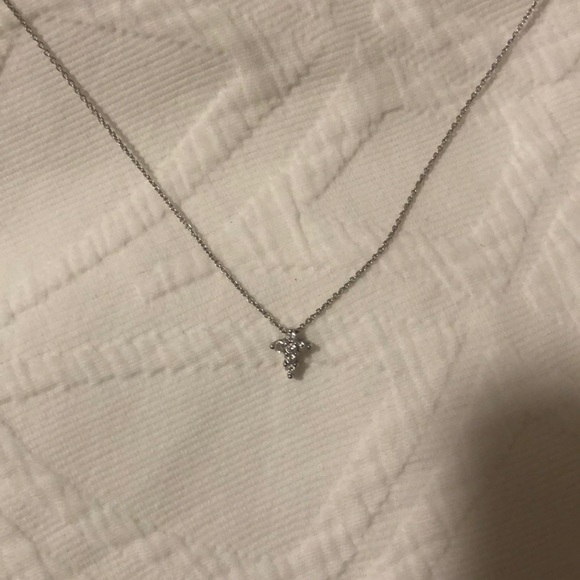 Roberto coin diamond cross necklace - Picture 2 of 3